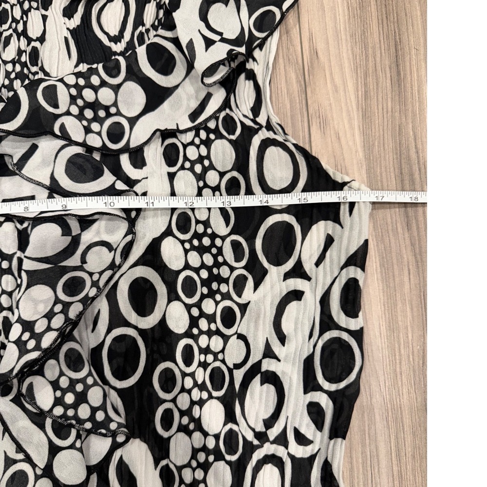 Black White Circle Print Ruffle Plisse Blouse - Picture 4 of 5